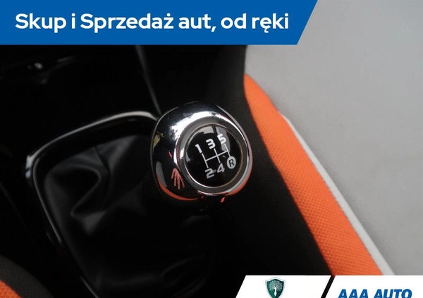 Toyota Aygo cena 33000 przebieg: 152674, rok produkcji 2015 z Kazimierz Dolny małe 254